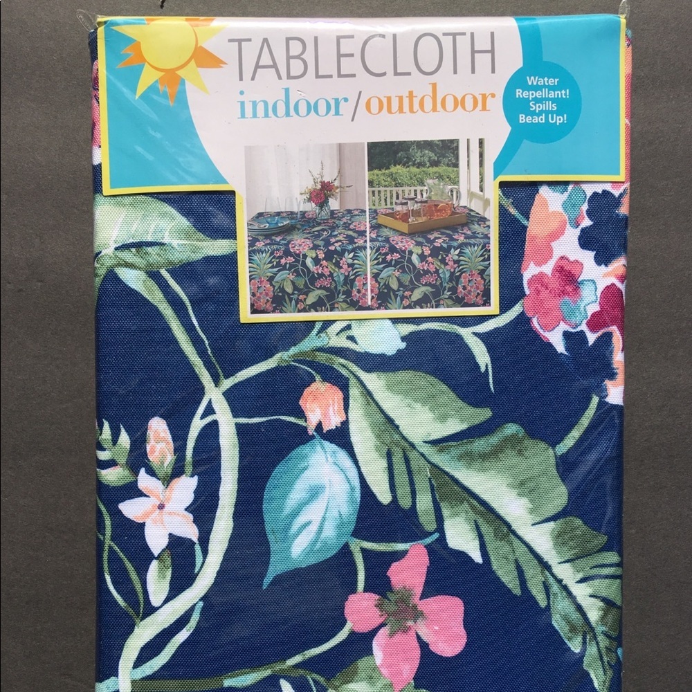 Bardwil Tablecloth 60” x 120” Indoor Outdoor Tropical Pineapples Floral Solonga